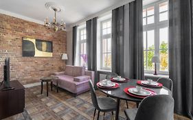 Old Town Comfy Apartment #18