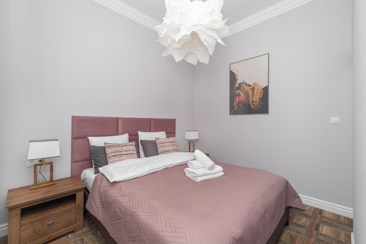 Old Town Comfy Apartment #18 Познань Екстер'єр фото